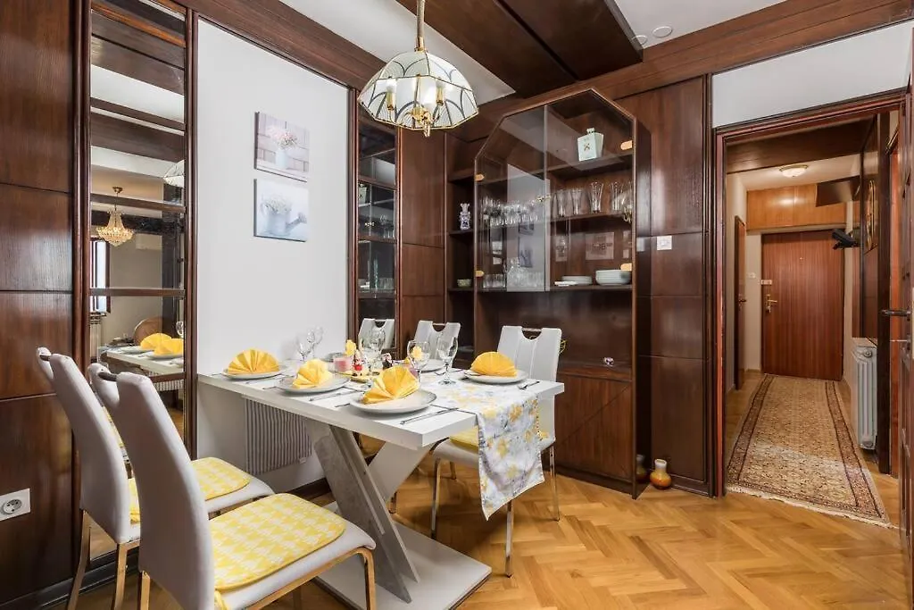 Deluxe Apartment Ana 100 M From The Beach Opatija